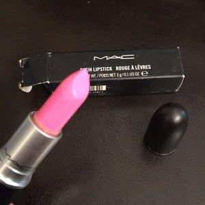 Nicki Minaj Pink Friday MAC lipstick